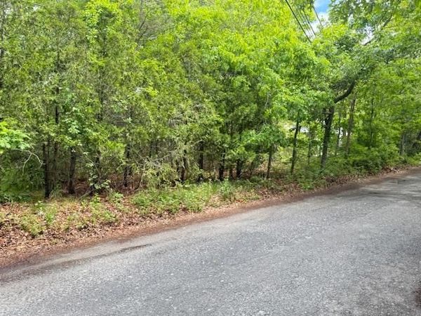 62 Shore Road, Hampton Bays, NY 11946