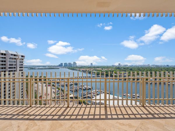3 Grove Isle Dr, Unit C1610, Miami, FL 33133