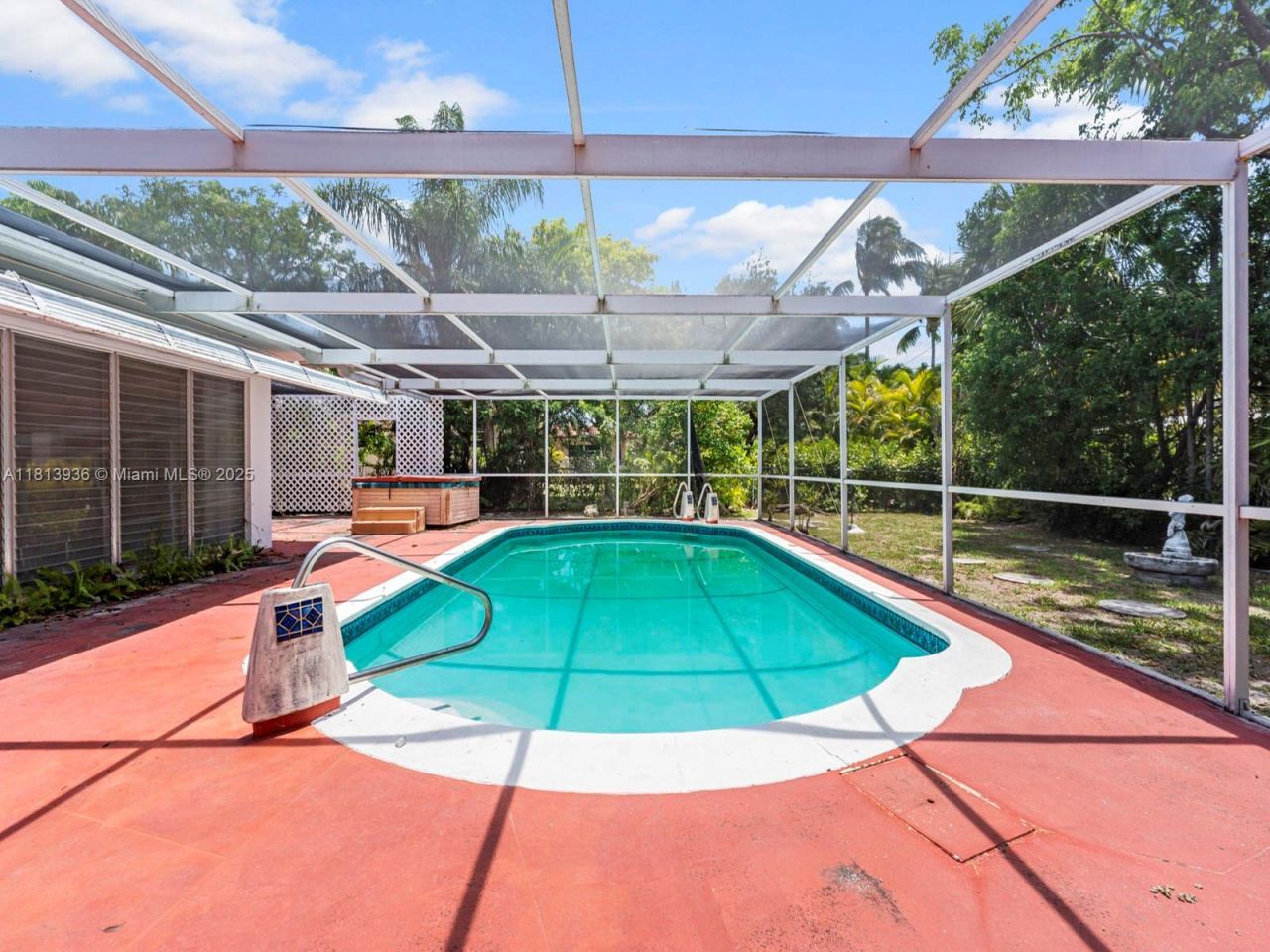 12480 Keystone Island Dr, North Miami, FL 33181 Photo