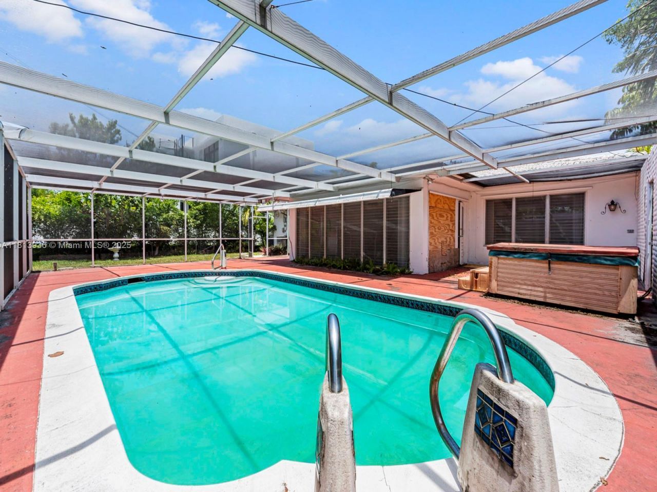 12480 Keystone Island Dr, North Miami, FL 33181 Photo