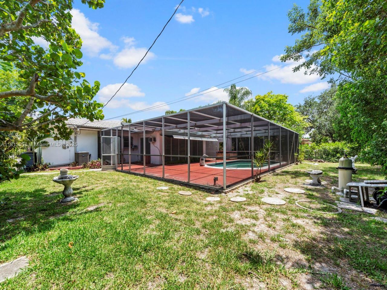 12480 Keystone Island Dr, North Miami, FL 33181 Photo