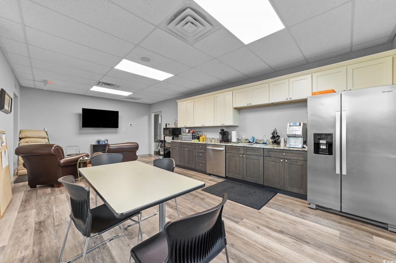 3833 Mayfair St. Photo 16