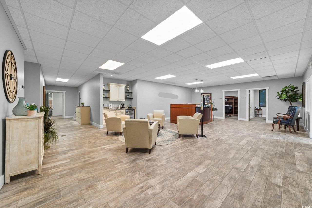 3833 Mayfair St. Photo 6