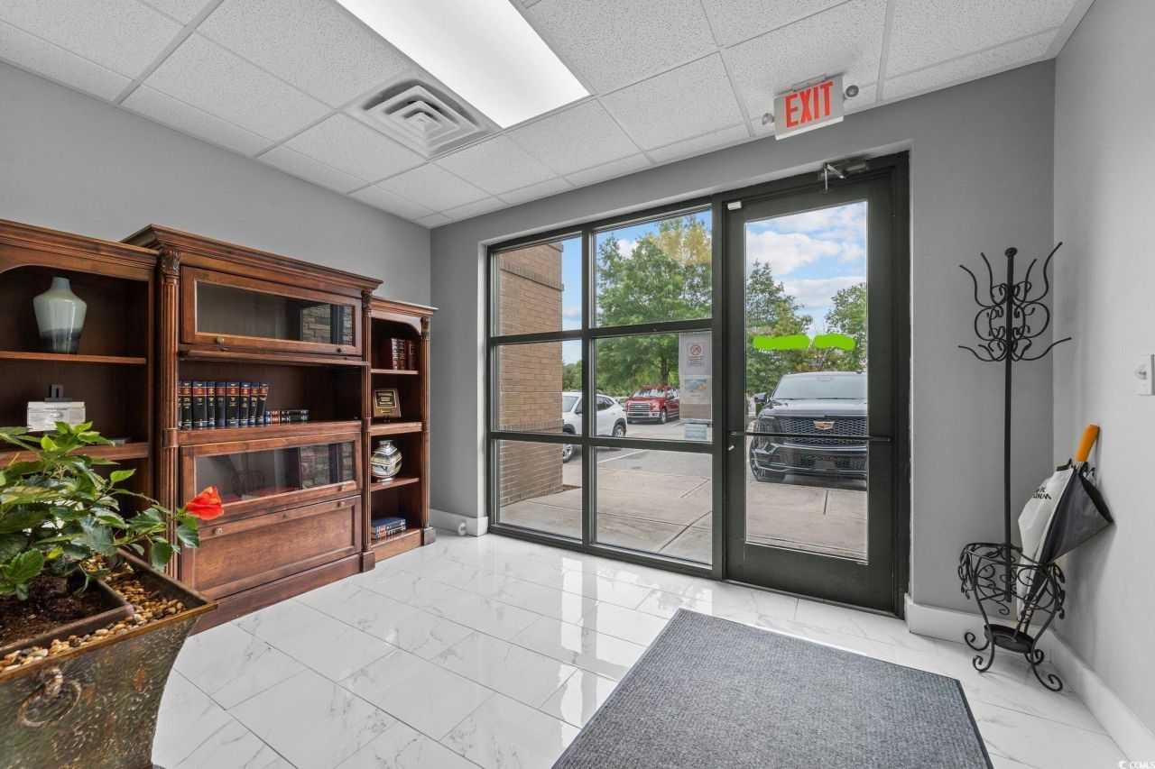 3833 Mayfair St. Photo 8