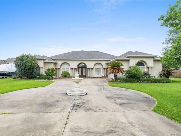 4941 Westridge Drive, Lake Charles, LA 70605