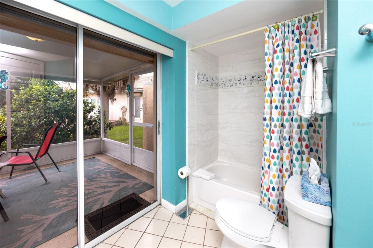 2096 Massachusetts Avenue Ne, Saint Petersburg, FL 33703 Photo