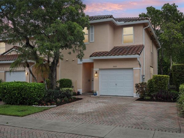 3860 NW 90th Way, Sunrise, FL 33351