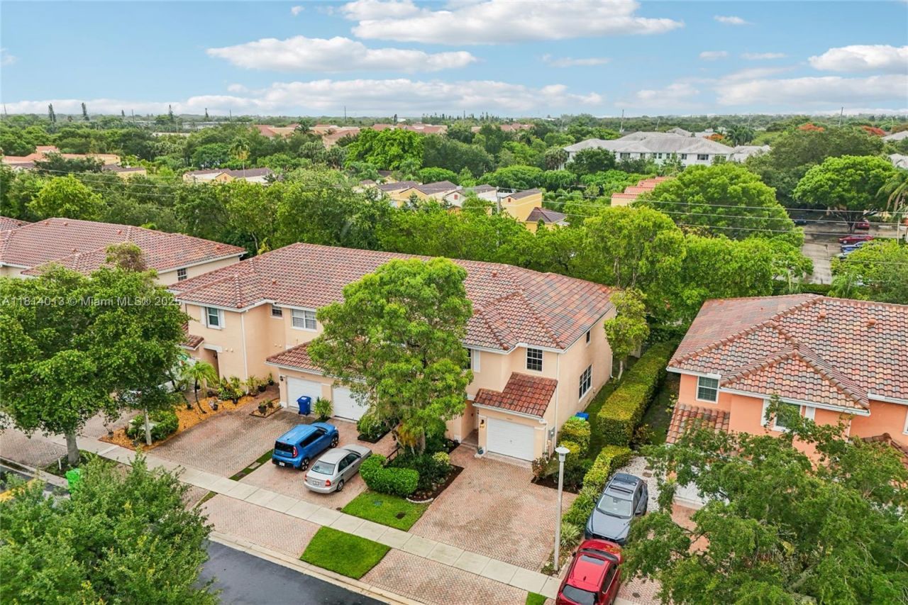 3860 NW 90th Way, Sunrise, FL 33351 Photo