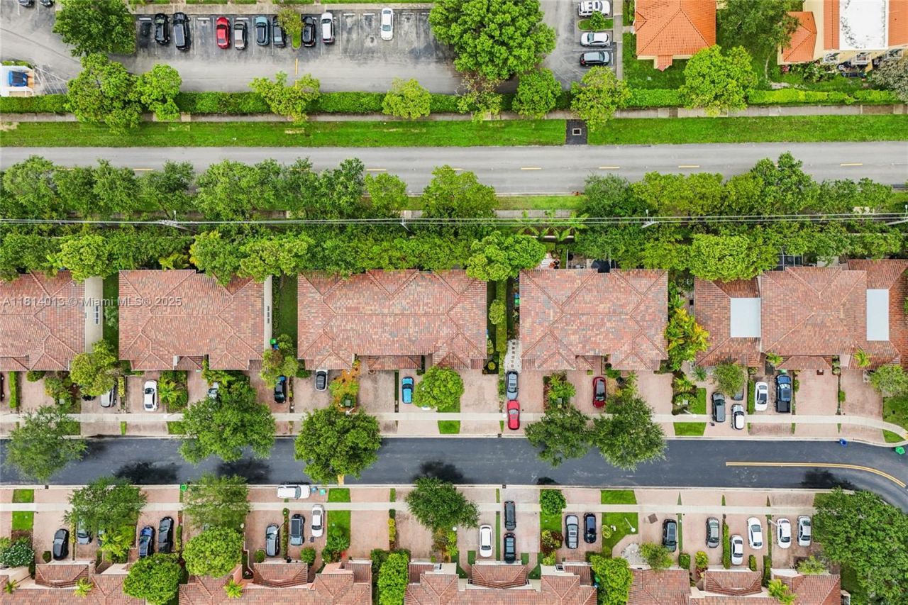 3860 NW 90th Way, Sunrise, FL 33351 Photo