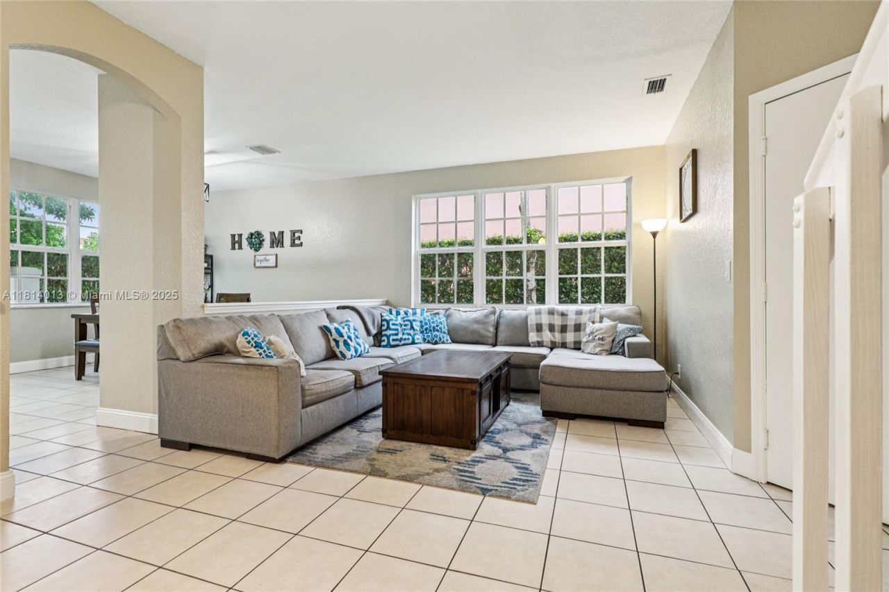 3860 NW 90th Way, Sunrise, FL 33351 Photo