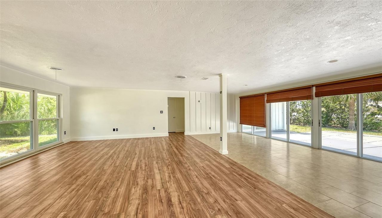 223 Seagull Lane, Sarasota, FL 34236 Photo