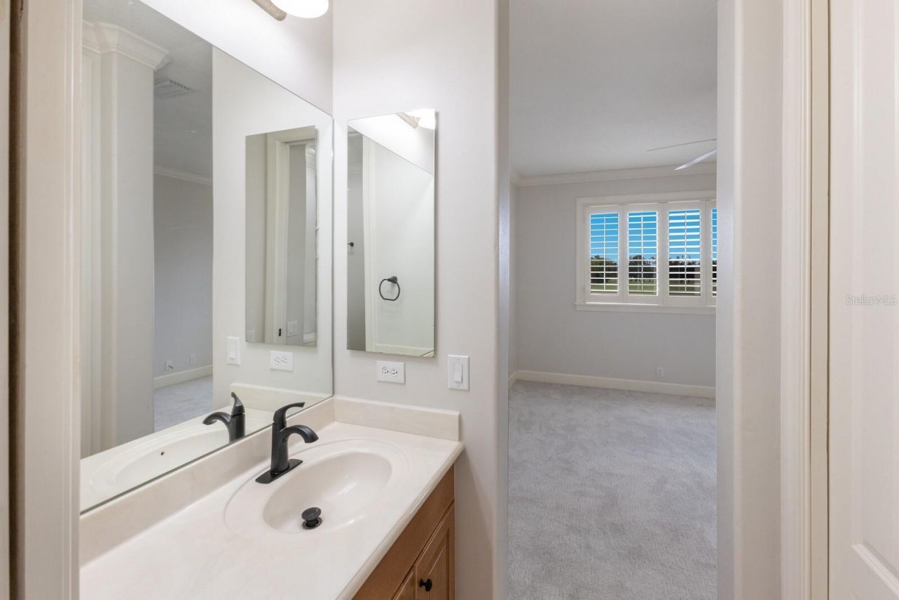 6919 Westchester Circle, Lakewood Ranch, FL 34202 Photo