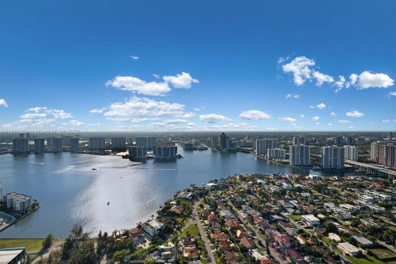 18555 Collins Ave, Unit 4603, Sunny Isles Beach, FL 33160 Photo