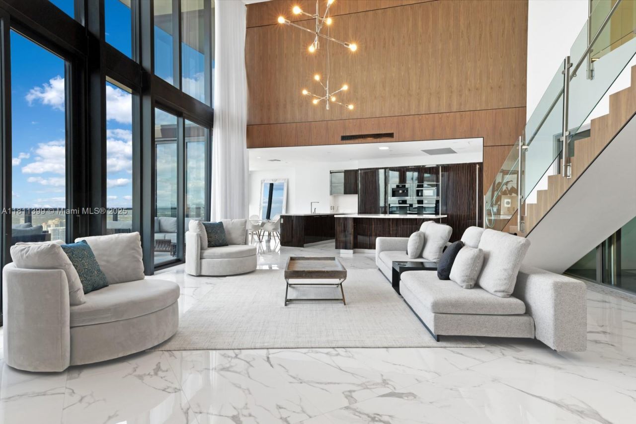 18555 Collins Ave, Unit 4603, Sunny Isles Beach, FL 33160 Photo