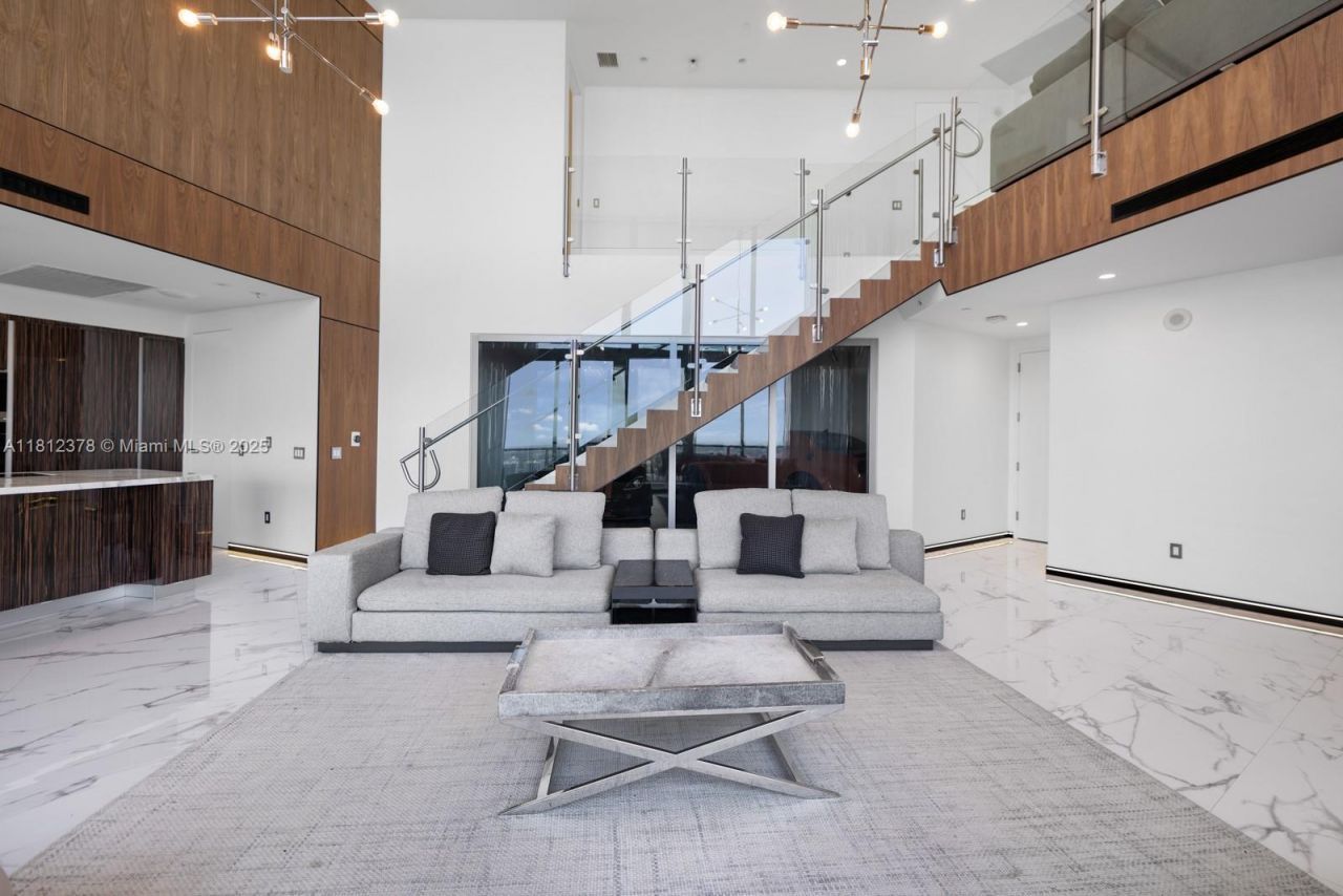 18555 Collins Ave, Unit 4603, Sunny Isles Beach, FL 33160 Photo