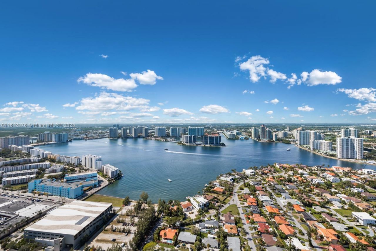 18555 Collins Ave, Unit 4603, Sunny Isles Beach, FL 33160 Photo