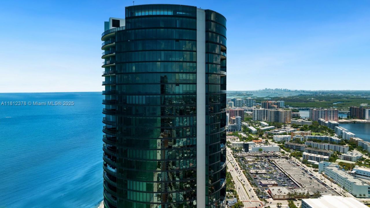 18555 Collins Ave, Unit 4603, Sunny Isles Beach, FL 33160 Photo