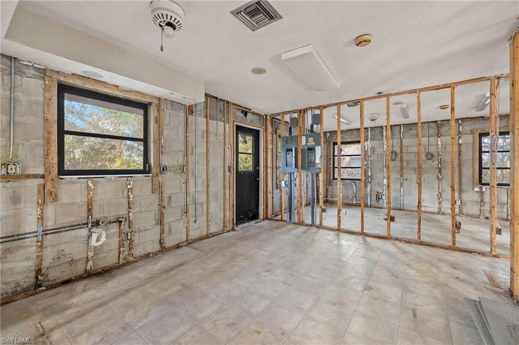 1544 Periwinkle Way, Sanibel, FL 33957 Photo