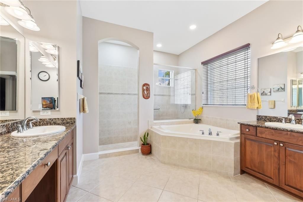 5683 Whispering Willow Way, Fort Myers, FL 33908 Photo
