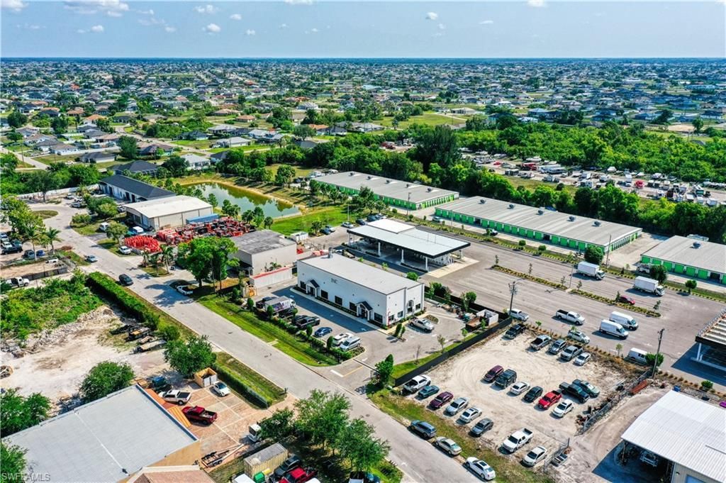 329 NE 3rd Ave, Cape Coral, FL 33909 Photo