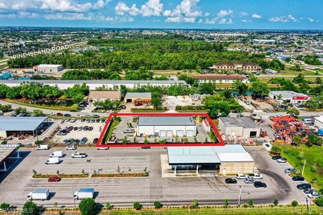 329 NE 3rd Ave, Cape Coral, FL 33909 Photo