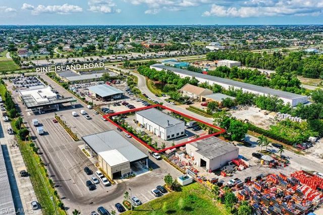 329 NE 3rd Ave, Cape Coral, FL 33909 Photo