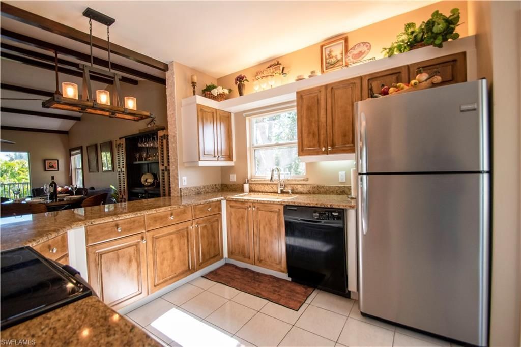 615 Rose Garden Rd, Unit 10, Cape Coral, FL 33914 Photo