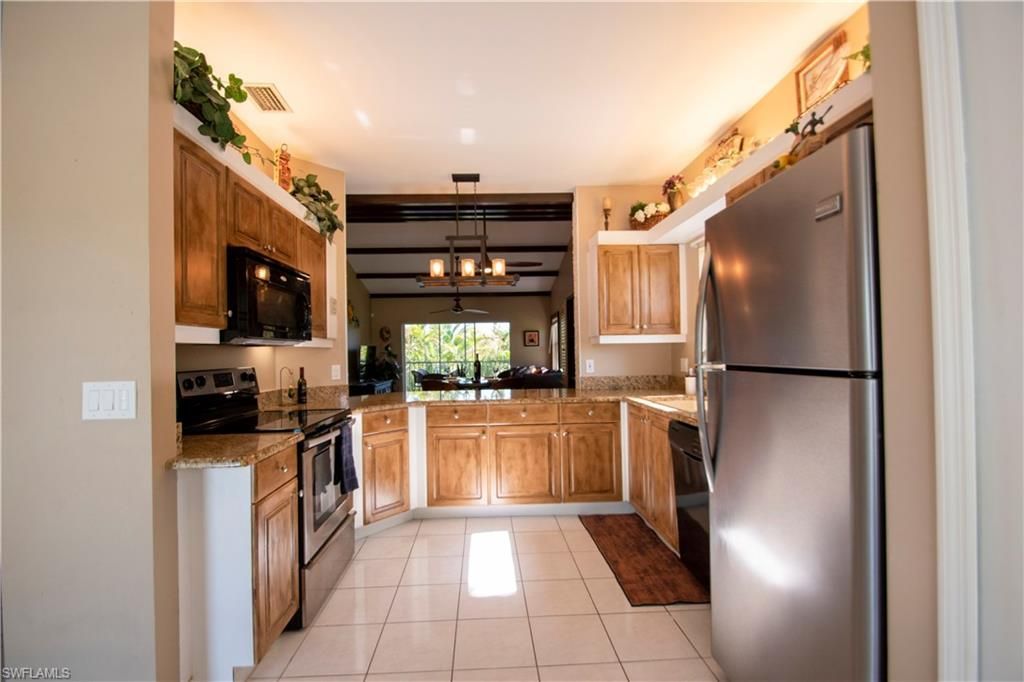 615 Rose Garden Rd, Unit 10, Cape Coral, FL 33914 Photo