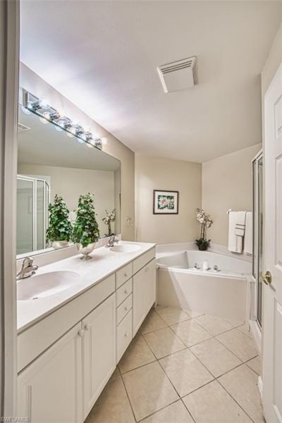 10011 Sky View Way, Unit 1803, Fort Myers, FL 33913 Photo