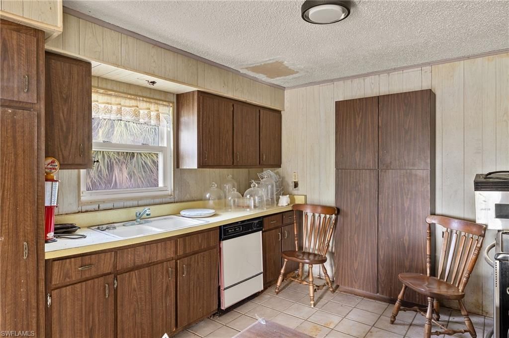 905 Fitzhugh St, Sanibel, FL 33957 Photo