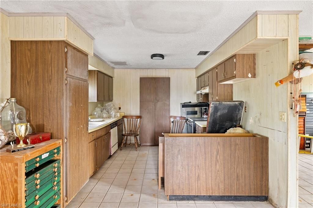 905 Fitzhugh St, Sanibel, FL 33957 Photo