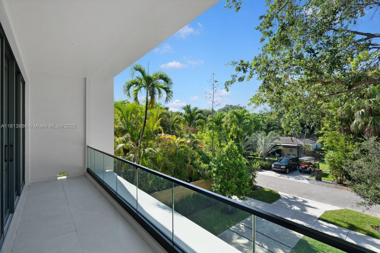 4010 Park Ave, Miami, FL 33133 Photo