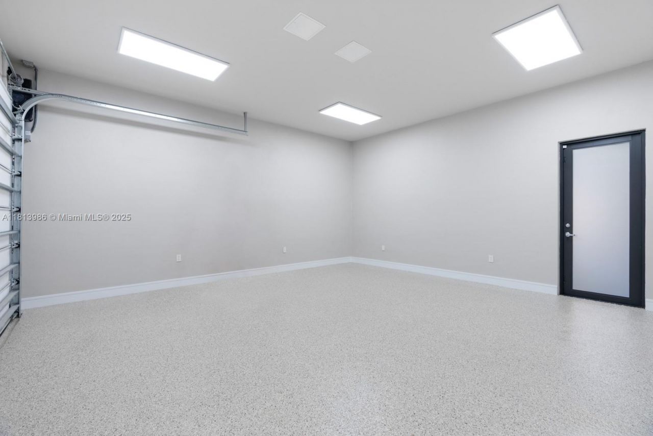 4010 Park Ave, Miami, FL 33133 Photo