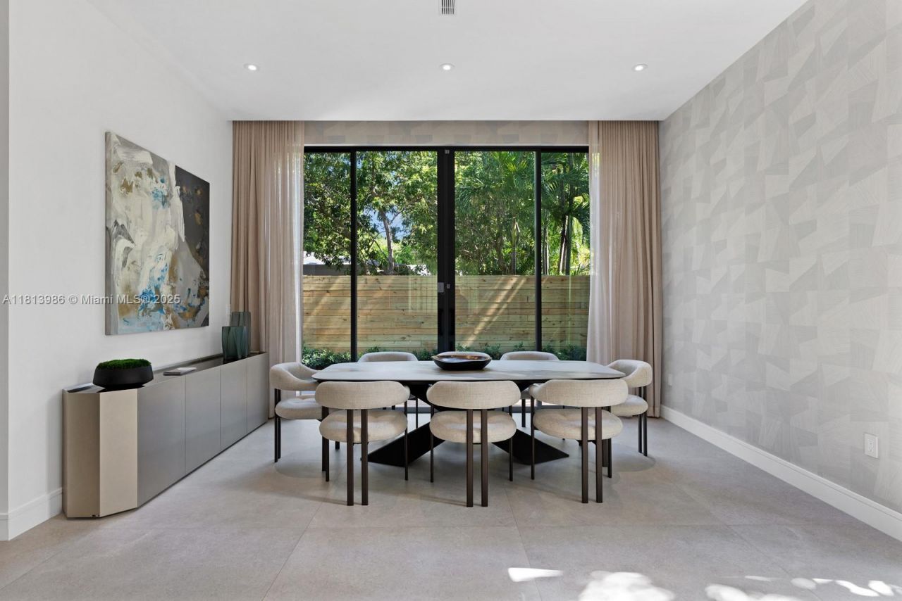 4010 Park Ave, Miami, FL 33133 Photo