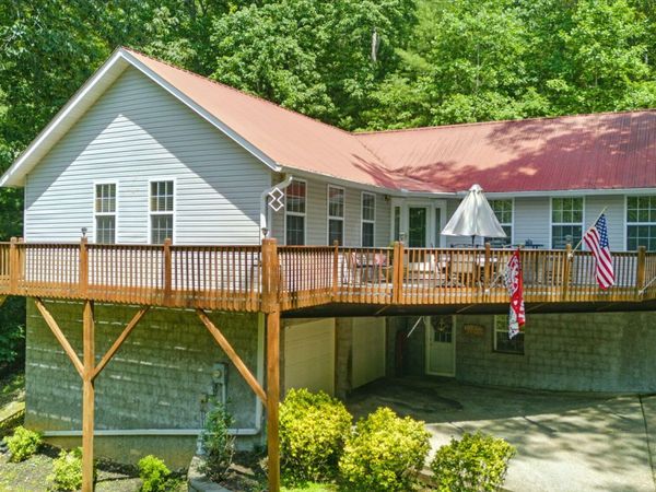 7054 Ski Club Road, Harrison, TN 37341