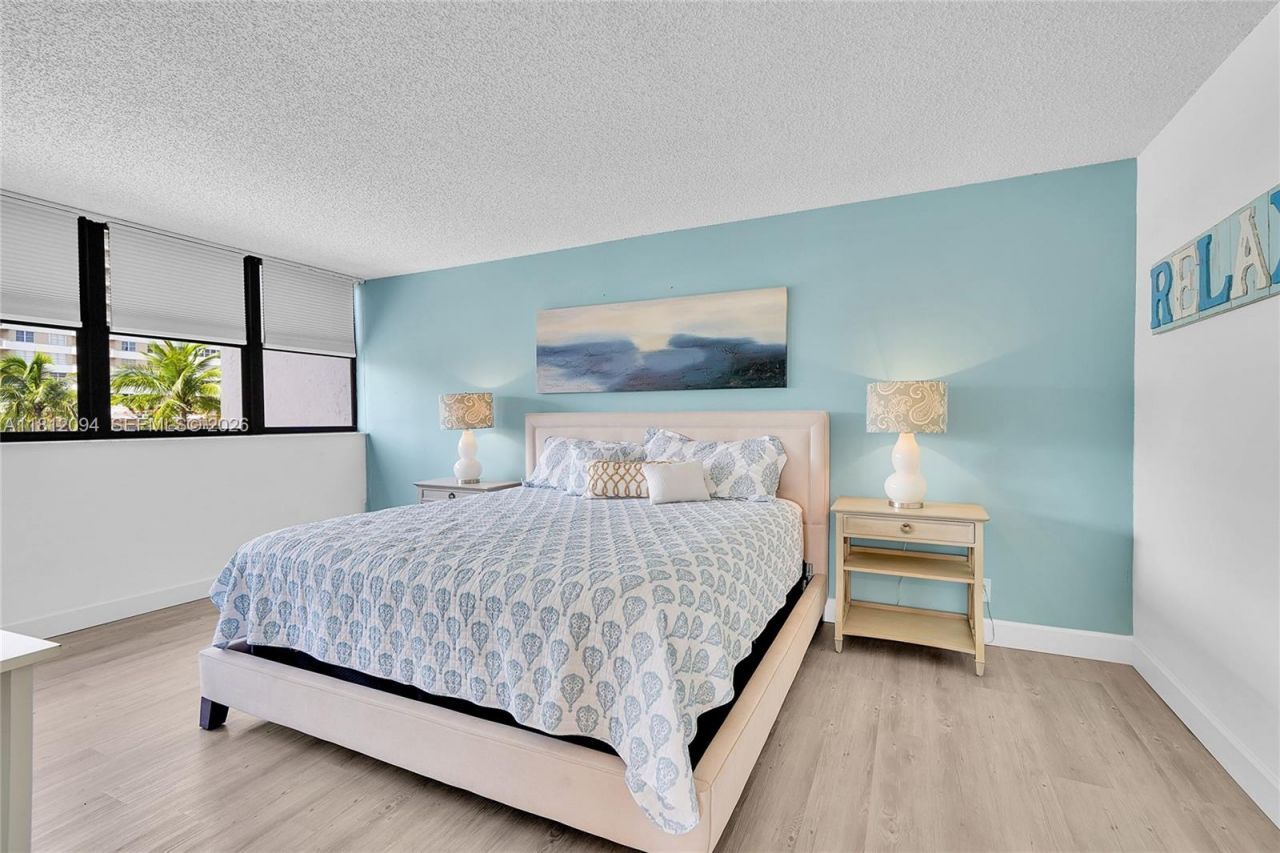 2049 S Ocean Dr, Unit 202, Hallandale Beach, FL 33009 Photo