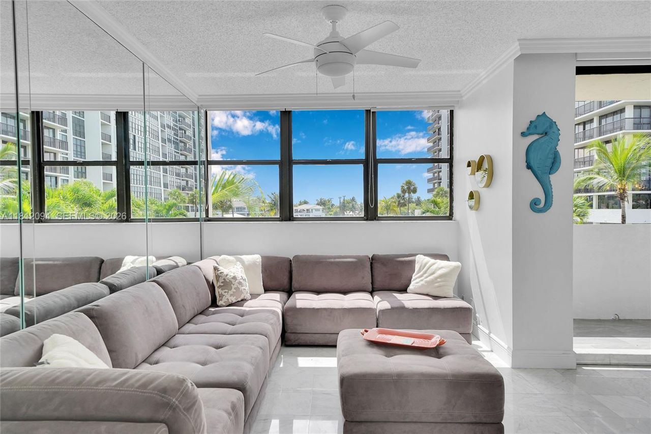 2049 S Ocean Dr, Unit 202, Hallandale Beach, FL 33009 Photo