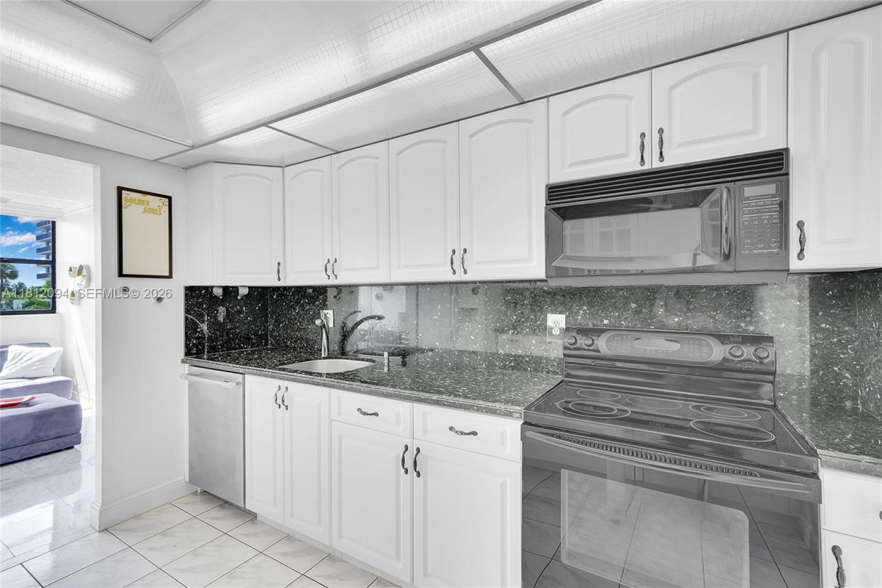 2049 S Ocean Dr, Unit 202, Hallandale Beach, FL 33009 Photo