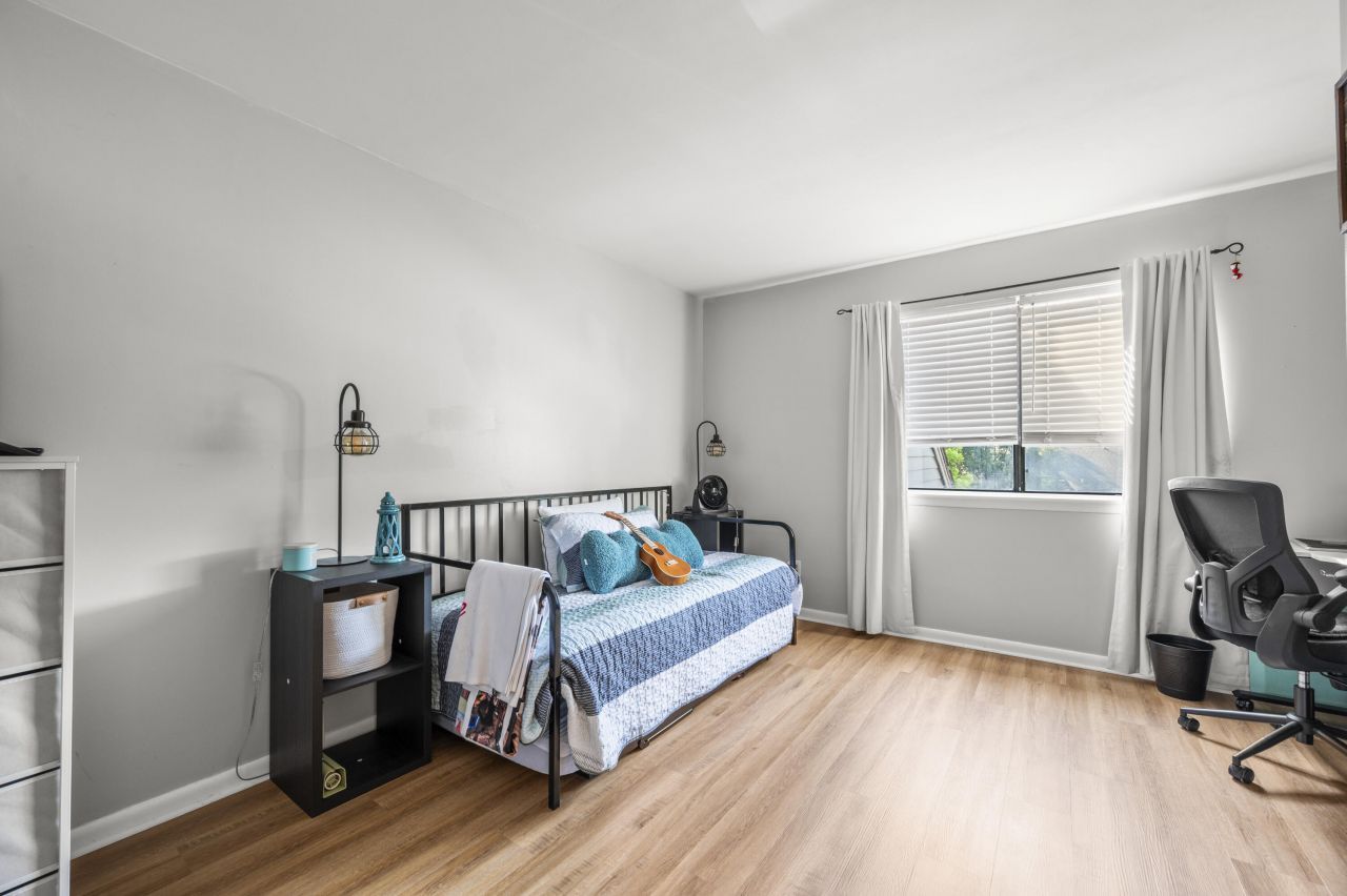 1530 Fort Johnson Road Photo 10