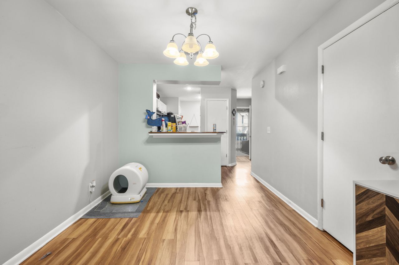 1530 Fort Johnson Road Photo 4