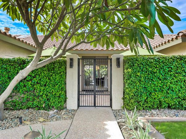 48721 Santa Ursula Street, La Quinta, CA 92253