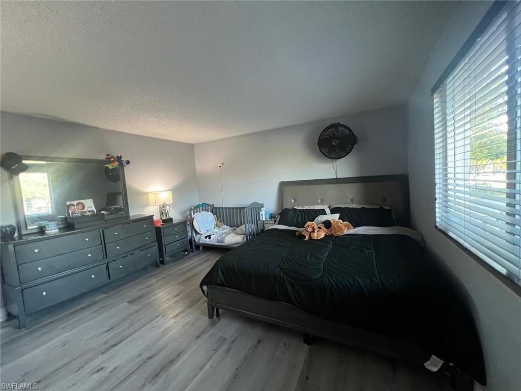6930 Miami Gardens Dr, Unit 201, Hialeah, FL 33015 Photo
