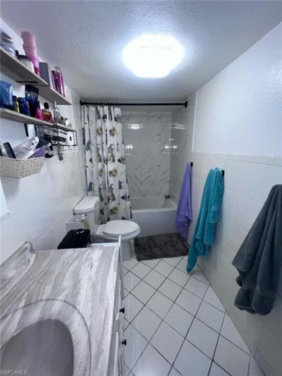 6930 Miami Gardens Dr, Unit 201, Hialeah, FL 33015 Photo