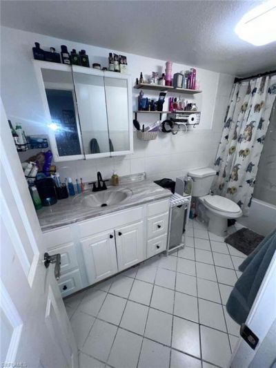 6930 Miami Gardens Dr, Unit 201, Hialeah, FL 33015 Photo