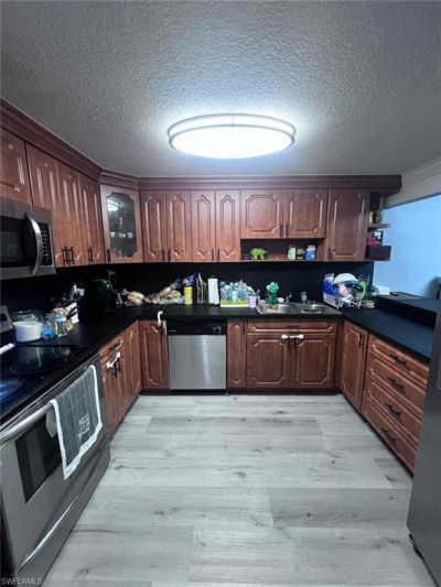6930 Miami Gardens Dr, Unit 201, Hialeah, FL 33015 Photo