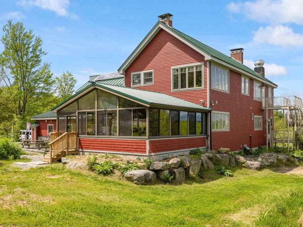 218 Streeter Woods Road, Dorchester, NH 03266