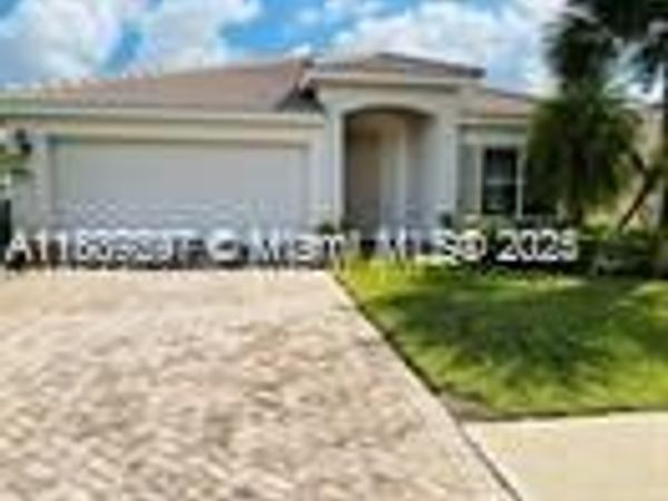 4430 kentucky way, Naples, FL 34142