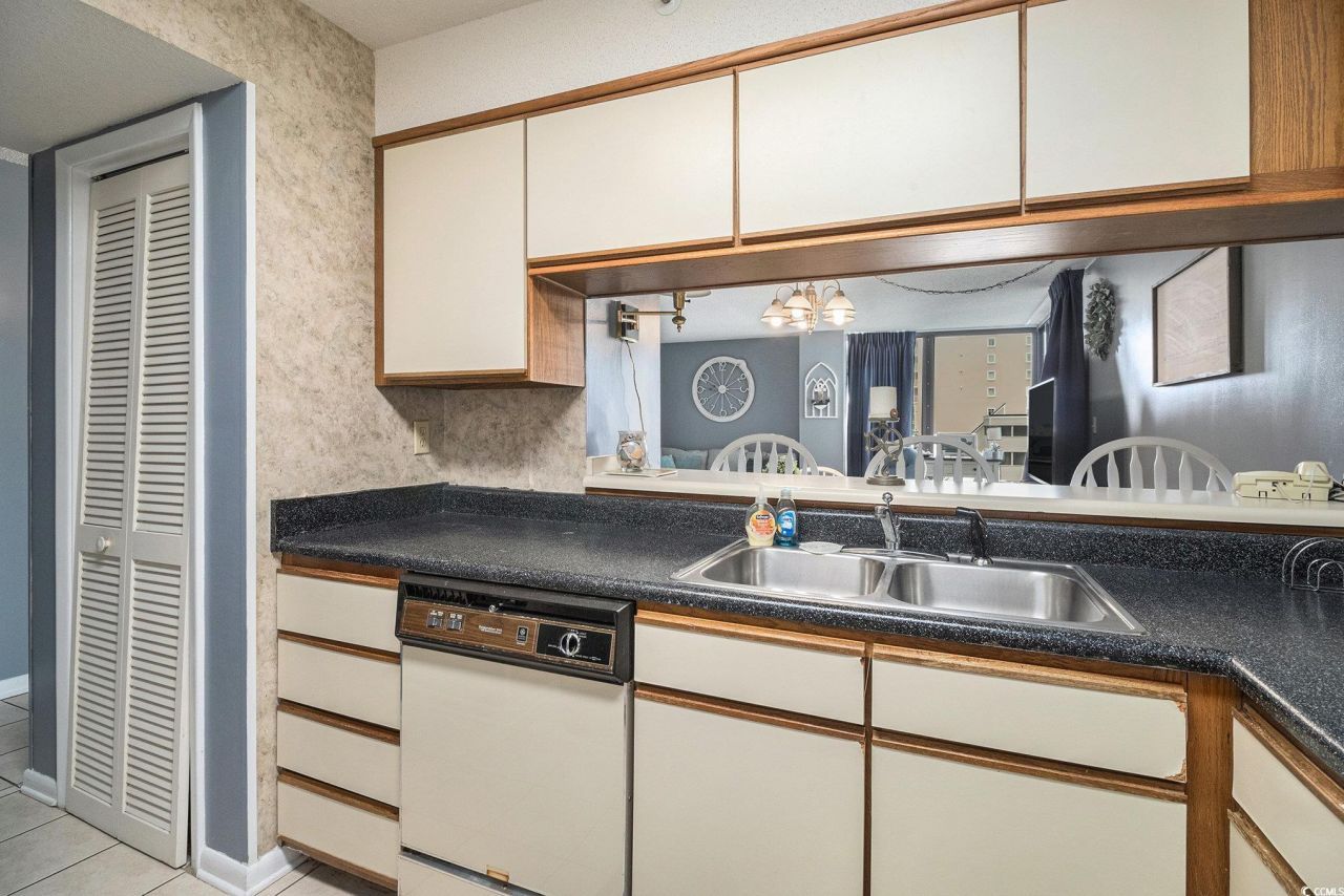 1425 S Ocean Blvd. Photo 11