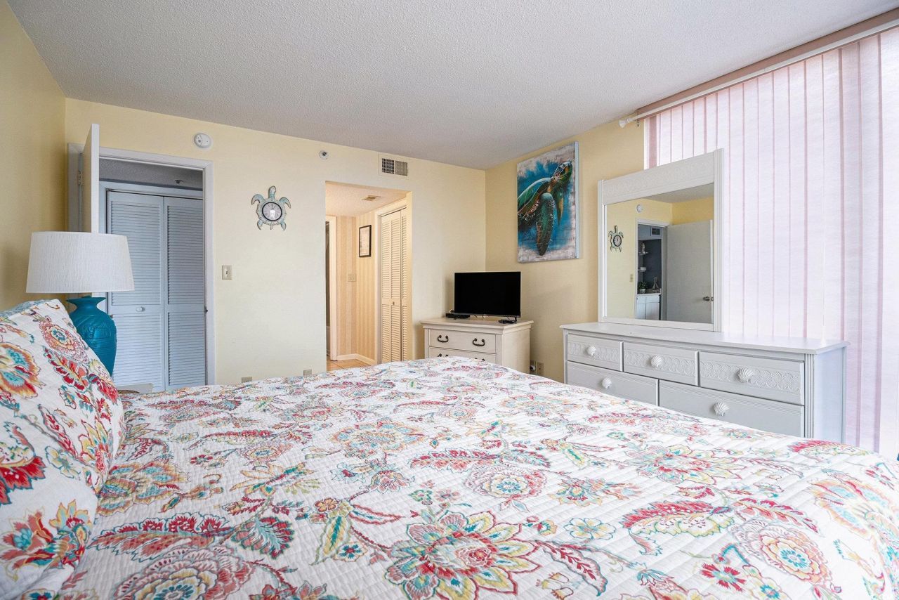 1425 S Ocean Blvd. Photo 16