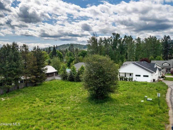 409 Becker Ln, Dover, ID 83825